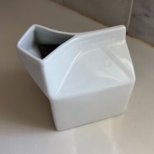 FOOD NETWORK White Porcelain Creamer Milk Carton New not used.